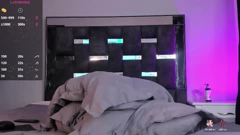 Snapshot of camilo_ospina_ chatting on 02-23-25, 05:01 INDEPENDENT MODEL online show from 02-23-25, 05:01