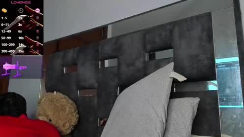 Snapshot of camilo_ospina_ chatting on 09-30-25, 06:18 INDEPENDENT MODEL online show from 09-30-25, 06:18