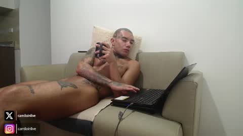 camiloinlive online show from 10-22-25, 02:56