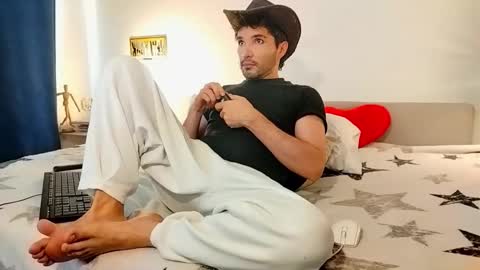 camilo online show from 04-12-26, 09:53