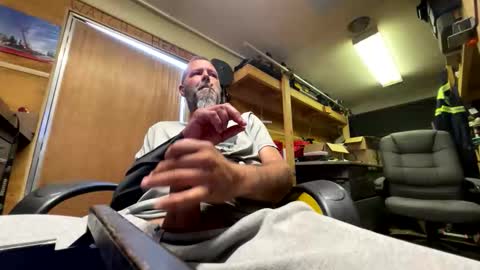 Chris online show from 05-04-26, 02:24