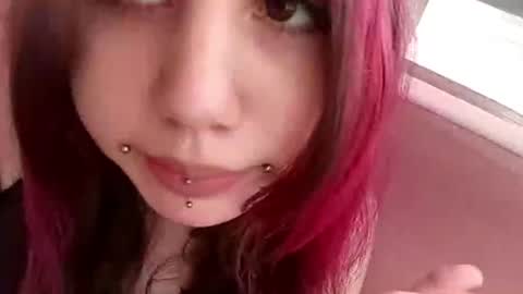 Mari online show from 06-21-26, 11:07