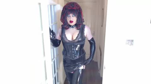 Snapshot of candi_smokes chatting on 04-26-26, 12:47 candi smokes online show from 04-26-26, 12:47