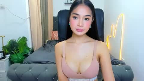 Snapshot of candiceferragamo chatting on 07-12-26, 10:28 candiceferragamo online show from 07-12-26, 10:28