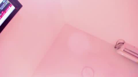 Snapshot of candicewayne chatting on 05-26-26, 12:12 CANDICE WAYNE online show from 05-26-26, 12:12