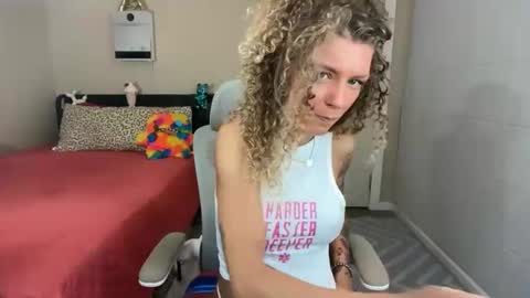Candi may online show from 05-20-26, 02:23