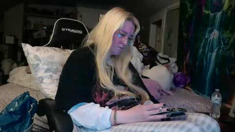 Candi online show from 05-05-26, 07:38