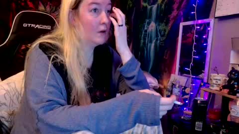 Candi online show from 06-15-26, 05:31