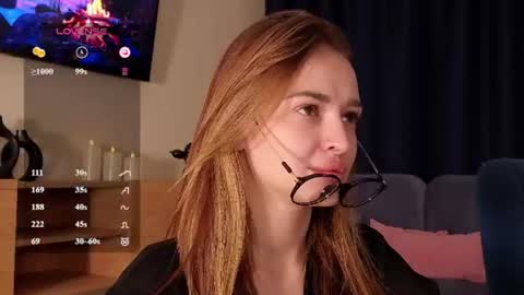 Hey there Im Anna 21 years old online show from 07-09-26, 06:12