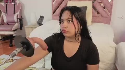 Im ChloeJoin The Fan Club online show from 07-03-26, 03:24