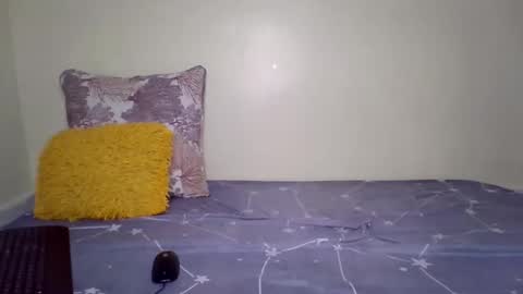 Snapshot of candy_curves chatting on 03-12-26, 05:08 candy online show from 03-12-26, 05:08