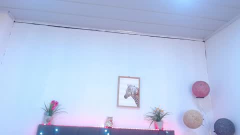 Snapshot of candy_lux_ chatting on 02-22-26, 04:38 Candy online show from 02-22-26, 04:38