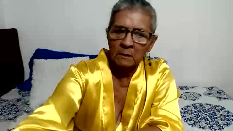 Snapshot of candy_mature_ chatting on 06-04-26, 12:05 candy online show from 06-04-26, 12:05