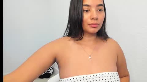 Camila online show from 02-25-25, 10:29