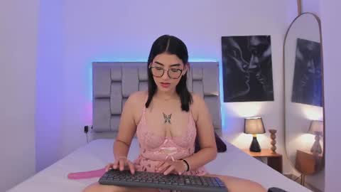 candy_tyna online show from 06-26-26, 04:33