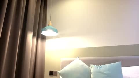 Snapshot of candycathc chatting on 05-15-26, 10:06 candycathc online show from 05-15-26, 10:06