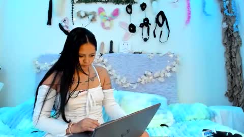 Snapshot of candycinnamon_0718 chatting on 04-01-26, 12:17 luna online show from 04-01-26, 12:17