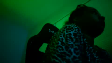 candyredxo2024 online show from 07-02-26, 03:23