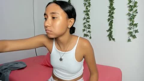 Snapshot of candysexi_10 chatting on 11-14-25, 03:38 candysexi_10 online show from 11-14-25, 03:38