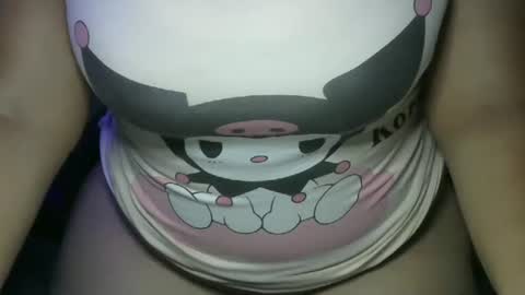 Snapshot of candyxhoney chatting on 03-27-26, 11:59 Arii online show from 03-27-26, 11:59