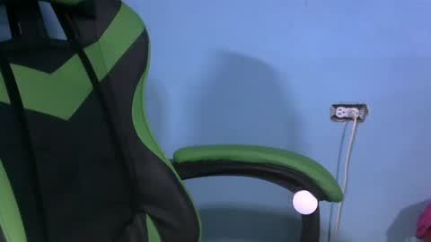 Snapshot of candyxhoney chatting on 05-02-26, 08:03 Arii online show from 05-02-26, 08:03