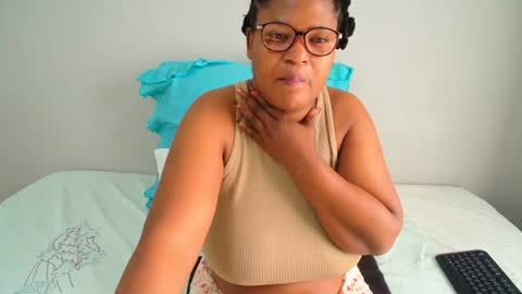 candyyumsaerolaxx online show from 06-16-26, 07:44