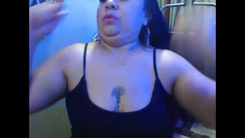 Snapshot of canelacollins chatting on 04-19-26, 02:22 CanelaCollins online show from 04-19-26, 02:22