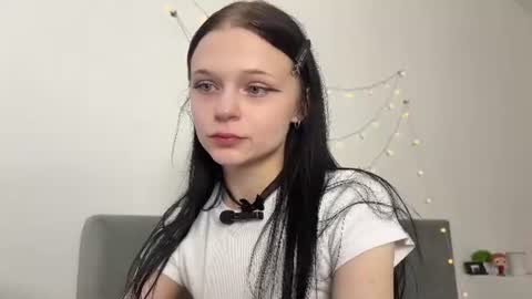 Caroline online show from 07-02-26, 03:23