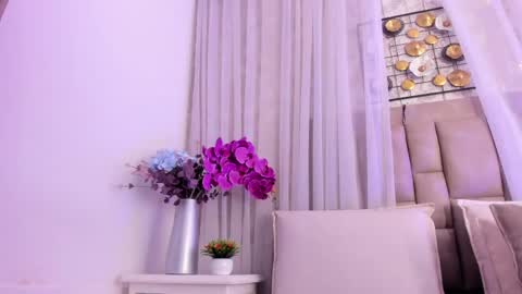 Snapshot of cannelasmith chatting on 05-16-26, 01:13 cannelasmith online show from 05-16-26, 01:13