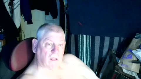 canoelicker69 online show from 08-01-26, 07:13
