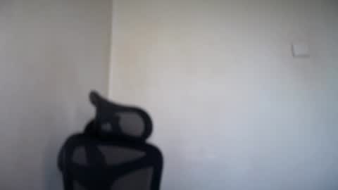 Snapshot of cappuccinokiss chatting on 07-01-26, 06:59 Emma online show from 07-01-26, 06:59