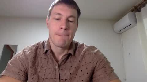 follow my twitter  online show from 03-05-26, 05:03