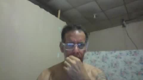 Snapshot of captainfox_ chatting on 06-19-26, 12:15 captainfox_ online show from 06-19-26, 12:15