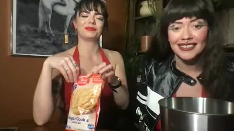 Remi Ferdinand online show from 04-25-26, 07:33