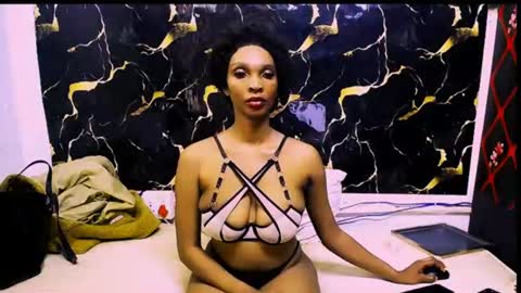 Snapshot of caramelminxx_ chatting on 06-13-26, 07:39 caramelminxx_ online show from 06-13-26, 07:39