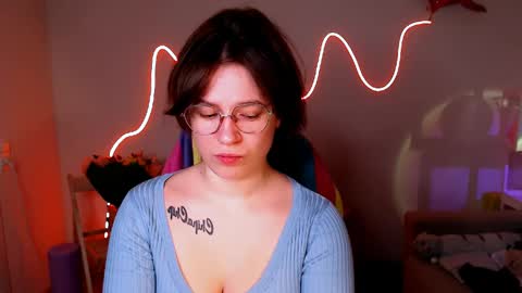 Mary online show from 04-30-26, 01:56