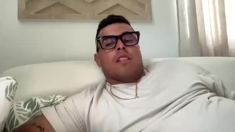 carlosportillo2186 online show from 10-18-25, 09:15