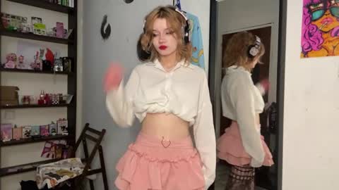 Elina online show from 05-31-26, 09:05