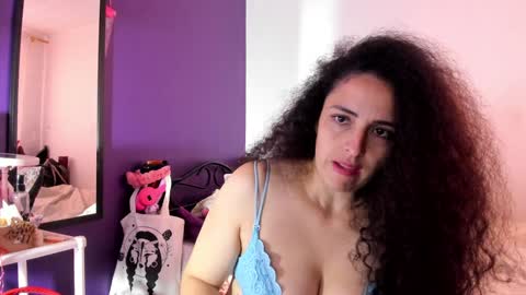 carol I broadcast from 3-9 pm Chicago USA online show from 12-14-24, 05:03