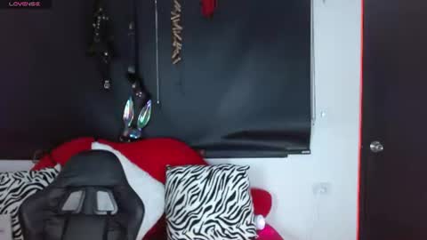 Caroline online show from 07-28-26, 06:20