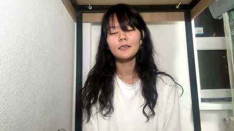 Kim online show from 11-06-25, 02:29