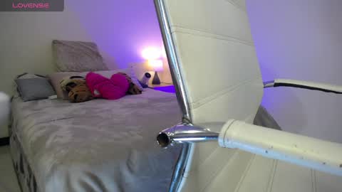 Carolina  online show from 03-29-26, 05:07