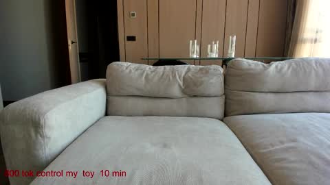 Lina.I will online 1 December   online show from 02-25-25, 11:19