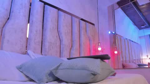 Carolina online show from 02-05-26, 03:22