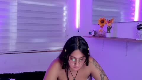 caroline_rodriguez_9 online show from 05-21-26, 08:49