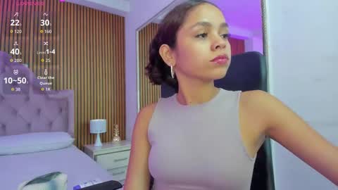 Caroline online show from 03-25-26, 12:55