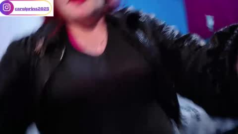 Carolinhe  online show from 03-29-26, 04:23