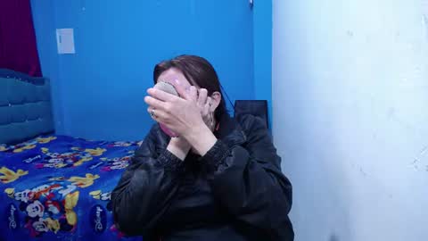 Snapshot of carolinhe_ chatting on 07-07-26, 07:18 Carolinhe online show from 07-07-26, 07:18