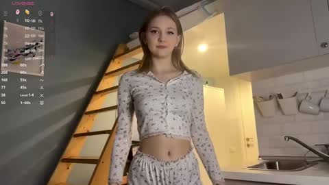 Snapshot of carollkaps chatting on 02-10-26, 11:14 Carol online show from 02-10-26, 11:14