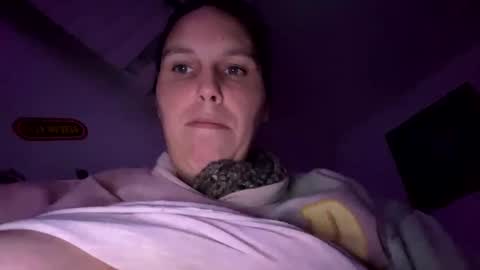 Cash Couple online show from 11-20-25, 05:07